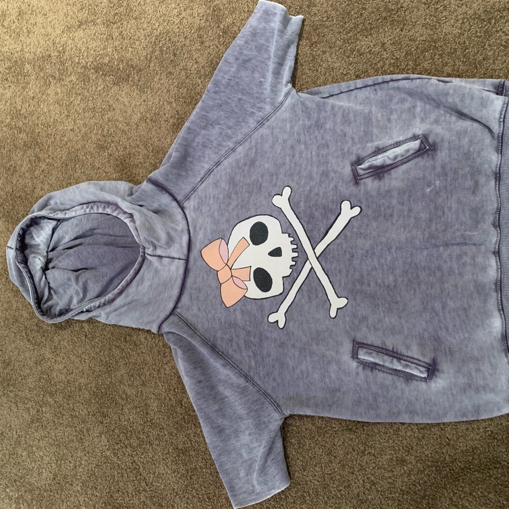 Wildfox short sleeve sweatshirt size Small